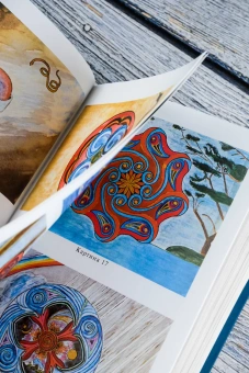 Книга «Архетипы и коллективное бессознательное» - автор Юнг Карл Густав, твердый переплёт, кол-во страниц - 496, издательство «АСТ»,  серия «Philosophy - Неоклассика», ISBN 978-5-17-155676-1, 2024 год