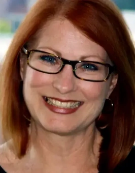 Книга «Кино Ларса фон Триера. Пророческий голос» - автор Вер Стратен-МакСпарран Ребекка , мягкий переплёт, кол-во страниц - 640, издательство «Бомбора»,  серия «Режиссёрская версия. Жизнь и творчество культовых режиссёров», ISBN 978-5-04-193329-6, 2025 год