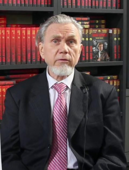 Книга «Как жить с токсичным партнером» - автор Шейнов Виктор Павлович, мягкий переплёт, кол-во страниц - 256, издательство «Питер»,  серия « #экопокет», ISBN 978-5-4461-4290-3, 2025 год