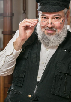 Книга «Стук соленой картошки. Еврейская мистика » - автор Шехтер Яков, твердый переплёт, кол-во страниц - 262, издательство «Академический проект»,  ISBN 978-5-8291-4414-2, 2026 год