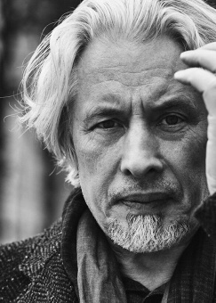 Книга «Моноклон» - автор Сорокин Владимир Георгиевич, твердый переплёт, кол-во страниц - 320, издательство «Corpus»,  серия «Весь Сорокин», ISBN 978-5-17-102314-0 , 2023 год
