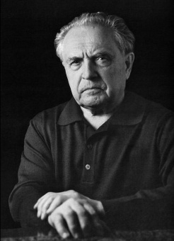 Книга «Гомо советикус. Государственный жених» - автор Зиновьев Александр Александрович, твердый переплёт, кол-во страниц - 360, издательство «Канон+»,  ISBN 978-5-88373-823-3, 2024 год