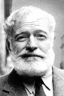 Книга «Зеленые холмы Африки. Проблеск истины» - автор Хемингуэй Эрнест, твердый переплёт, кол-во страниц - 544, издательство «АСТ»,  серия «Библиотека классики», ISBN 978-5-17-134540-2, 2021 год