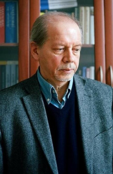 Книга «Страсть к свету. Рене Декарт – становление мифа» - автор Подорога Валерий Александрович, твердый переплёт, кол-во страниц - 480, издательство «Канон+»,  ISBN 978-5-88373-87-7, 2026 год