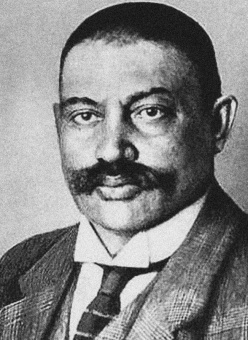 Книга «Азеф. Антигерой русской революции» - автор Шубинский Валерий Игоревич, мягкий переплёт, кол-во страниц - 544, издательство «Individuum»,  серия «Individuum», ISBN 978-5-04-227088-8, 2025 год