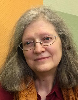 Книга «От рождения до школы. Первая книга думающего родителя» - автор Патяева Екатерина Юрьевна, твердый переплёт, кол-во страниц - 623, издательство «Смысл»,  ISBN 978-5-89357-348-0, 2024 год