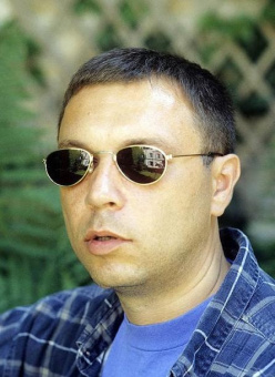 Книга «Бэтман Аполло» - автор Пелевин Виктор Олегович, мягкий переплёт, кол-во страниц - 480, издательство «Азбука»,  серия «Азбука-классика (pocket-book)», ISBN 978-5-389-14469-9, 2023 год