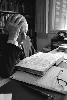 Книга «Происхождение Каббалы» - автор Шолем Гершом , твердый переплёт, кол-во страниц - 388, издательство «Касталия»,  ISBN 978-5-52-116188-1, 2021 год