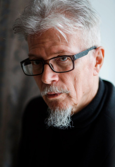 Книга «Книга мёртвых» - автор Лимонов Эдуард Вениаминович, твердый переплёт, кол-во страниц - 376, издательство «Альпина Паблишер»,  серия «Авторская серия Эдуарда Лимонова», ISBN  978-5-00139-628-4, 2025 год