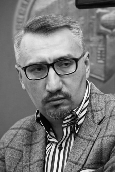 Книга «Советская богема от Лили Брик до Галины Брежневой» - автор Васькин Александр Анатольевич, твердый переплёт, кол-во страниц - 576, издательство «Молодая гвардия»,  серия «NEXT», ISBN 978-5-235-04355-8, 2020 год