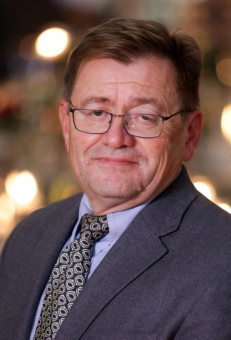 Книга «Коллапс. Гибель Советского Союза» - автор Зубок Владислав Мартинович, твердый переплёт, кол-во страниц - 656, издательство «АСТ»,  серия «Новый мировой порядок», ISBN 978-5-17-151226-2 , 2023 год