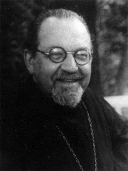 Книга «Основы христианской философии» - автор Зеньковский Василий Васильевич, твердый переплёт, кол-во страниц - 560, издательство «Канон+»,  серия «История христианской мысли в памятниках», ISBN 5-88373-130-9, 1999 год