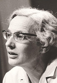 Книга «Путь сновидения» - автор фон Франц Мария-Луиза, твердый переплёт, кол-во страниц - 338, издательство «Касталия»,  ISBN 978-5-519-60642-4, 2018 год