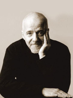 Книга «Победитель остается один» - автор Коэльо Пауло, мягкий переплёт, кол-во страниц - 448, издательство «АСТ»,  серия «Эксклюзивная классика», ISBN 978-5-17-113797-7, 2019 год