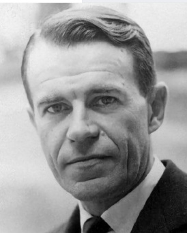 Книга «Фундаментальные законы человеческой глупости» - автор Чиполла Карло, твердый переплёт, кол-во страниц - 160, издательство «Corpus»,  ISBN 978-5-17-123209-2 , 2023 год