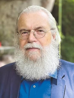 Книга «Что такое богословие? Методология православного богословия в его практике и преподавании» - автор Ларше Жан-Клод, мягкий переплёт, кол-во страниц - 176, издательство «Паломник»,  ISBN 978-5-87468-136-4 , 2021 год