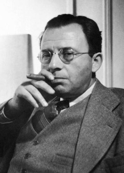 Книга «Душа человека» - автор Фромм Эрих, мягкий переплёт, кол-во страниц - 224, издательство «АСТ»,  серия «Эксклюзивная классика», ISBN 978-5-17-155264-0, 2025 год