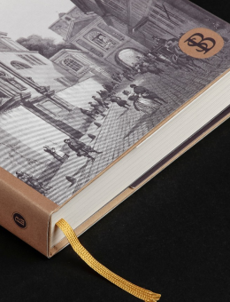 Книга «Вильнюс: Город странников» - автор Бриедис Лаймонас, твердый переплёт, кол-во страниц - 336, издательство «Высшая школа экономики ИД»,  серия «HSE Bibliotheca Selecta», ISBN 978-5-7598-1966-0, 2020 год