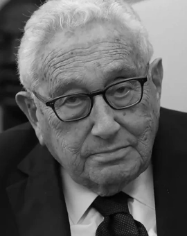 Книга «Архитекторы нового мирового порядка» - автор Киссинджер Генри, Печчеи Аурелио, твердый переплёт, кол-во страниц - 272, издательство «Родина»,  серия «Документальный триллер», ISBN  978-5-00222-165-3 , 2023 год