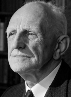 Книга «Ребенок, семья и внешний мир» - автор Винникотт Дональд Вудз, мягкий переплёт, кол-во страниц - 256, издательство «Институт общегуманитарных исследований»,  ISBN 978-5-88230-259-6 , 2016 год