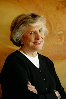 Книга «Карл Густав Юнг. В 2-х томах» - автор Бейр Дэйдра, твердый переплёт, кол-во страниц - 746, издательство «Касталия»,  ISBN  978-5-521-15784-6 , 2020 год