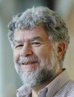 Книга «Национализм и моральная психология сообщества» - автор Як Бернард, твердый переплёт, кол-во страниц - 520, издательство «Институт Гайдара»,  ISBN 978-5-93255-490-6 , 2025 год