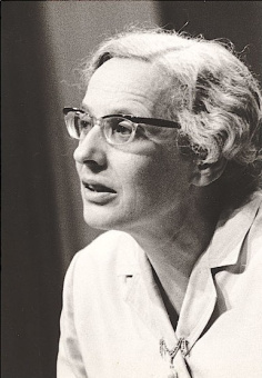 Купить книгу «Архетипические символы в волшебных сказках. Том 3. Испытание девицы», автор фон Франц Мария-Луиза | Книжный магазин ULYSSES.MD Книга «Архетипические символы в волшебных сказках. Том 3. Испытание девицы» - автор фон Франц Мария-Луиза, твердый переплёт, кол-во страниц - 527, издательство «Академический проект»,  серия «Психологические технологии», ISBN 978-5-8291-4356-5, 2025 год