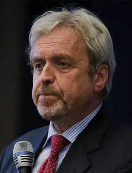 Книга «Китайский мир. Корни и крона» - автор Малявин Владимир Вячеславович, твердый переплёт, кол-во страниц - 776, издательство «Рипол-Классик»,  ISBN 978-5-386-15292-5, 2024 год