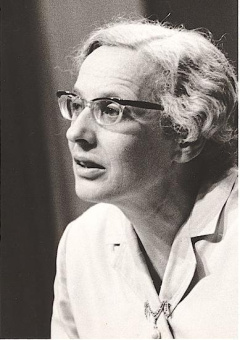 Книга «Миф Юнга для современного человека» - автор фон Франц Мария-Луиза, твердый переплёт, кол-во страниц - 336, издательство «Касталия»,  ISBN 978-5-51-960719-3, 2014 год